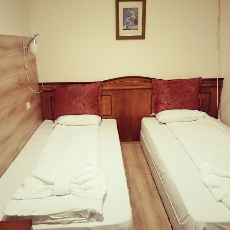 Guest House Nani Ασένοβγκραντ Εξωτερικό φωτογραφία