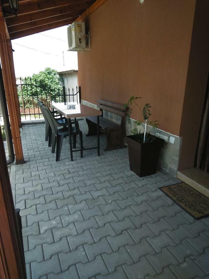 Guest House Nani Ασένοβγκραντ Εξωτερικό φωτογραφία