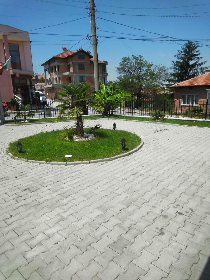 Guest House Nani Ασένοβγκραντ Εξωτερικό φωτογραφία